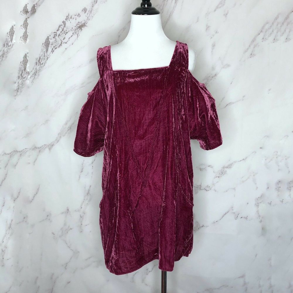 Soft Surroundings  Velvet Cold Shoulder Tunic